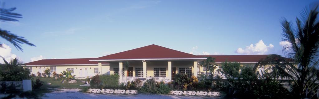 Surfers Manor Motel Gregory Town Exterior photo